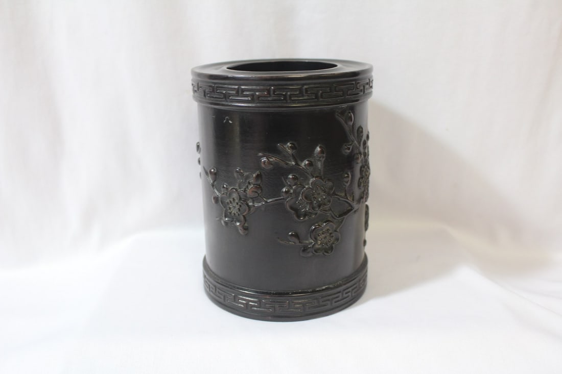 A Chinese Carved Resing Brush Pot (1 of 5)