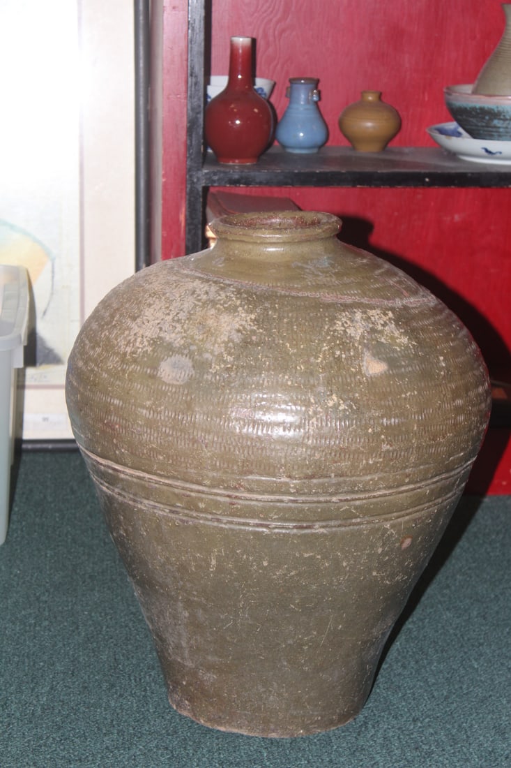 Early Meiping Form Chinese Vase (1 of 7)