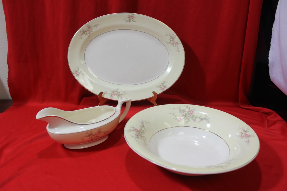 Lot of 3 Chinas (1 of 7)