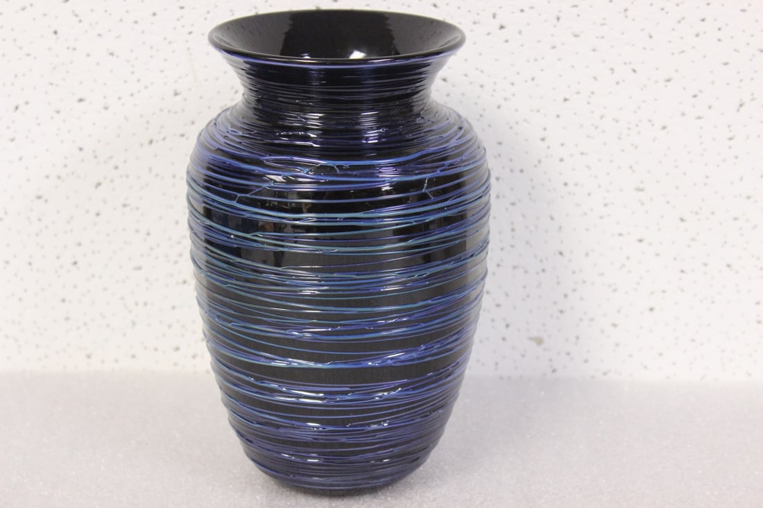 A Modern Style Art Glass Vase: From the 1980's - signed: C.C. Walters - 7 3/8" tall