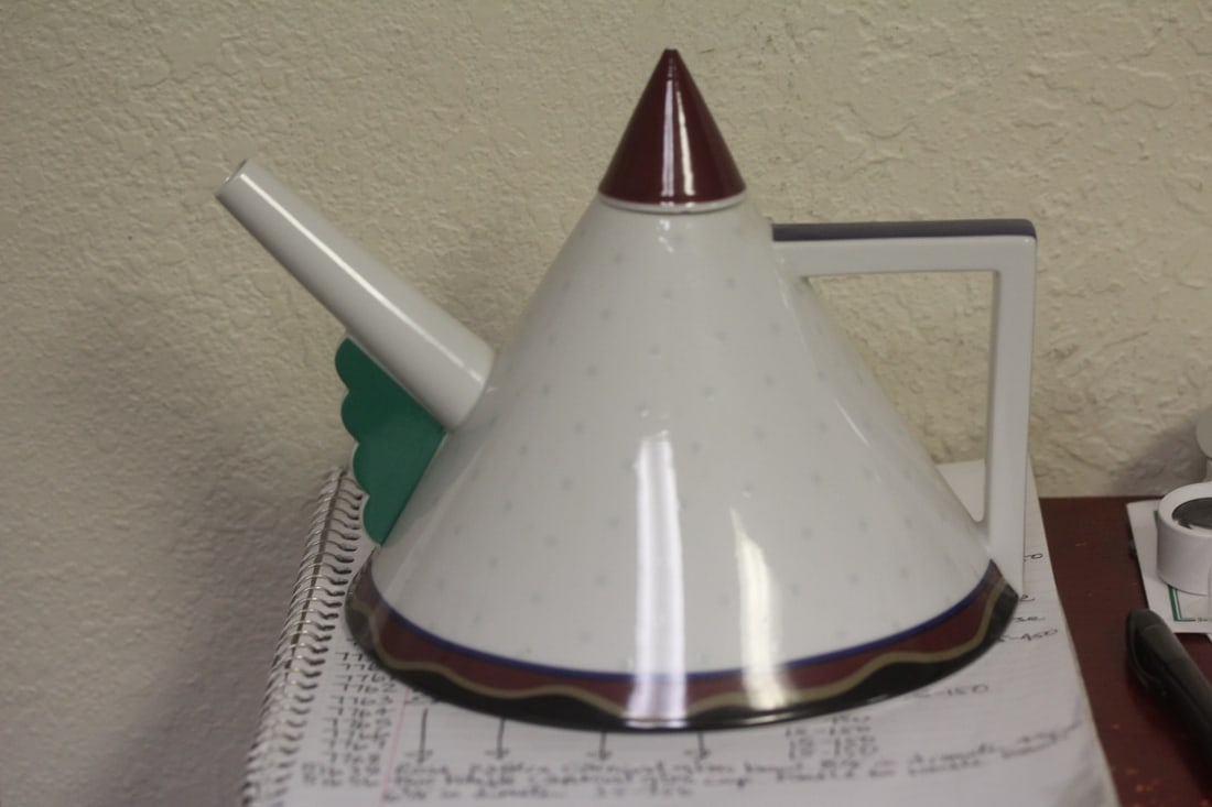 Modern Style Mikasa Teapot: 8 3/8" wide