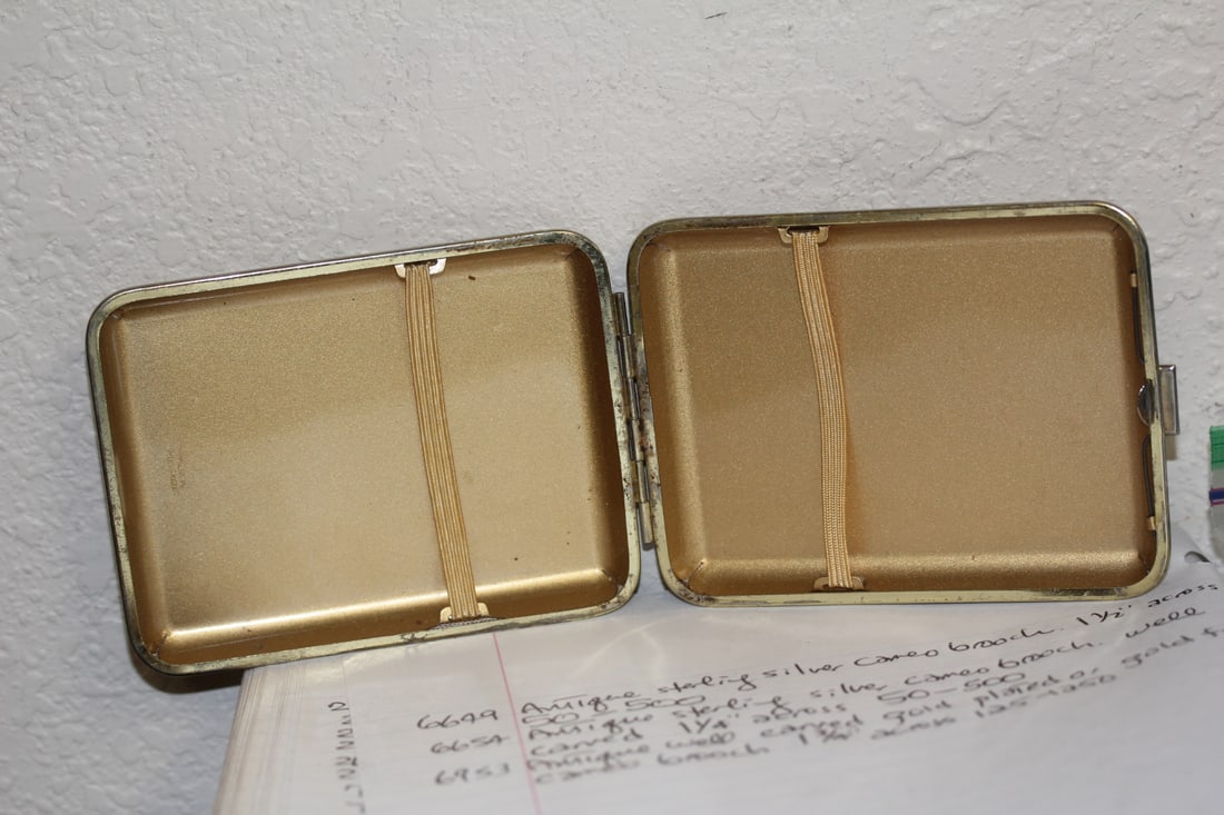 Vintge Cigarette Case - 4