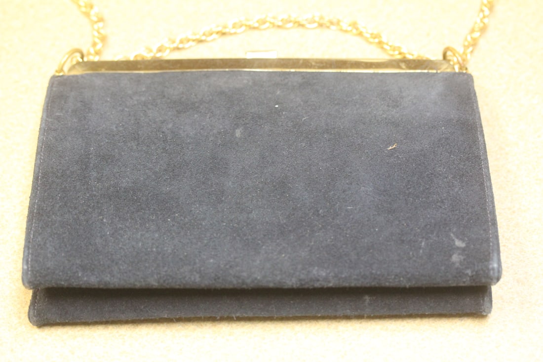 Triangle New York Leather Purse: as shown