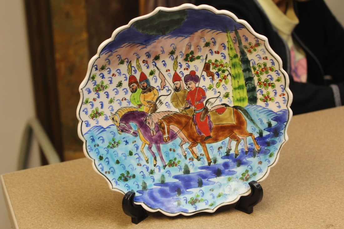 Hand Painted Turkey /Pie Bowl: has some sort of signature? Underneath - 9 1/8" in diameter