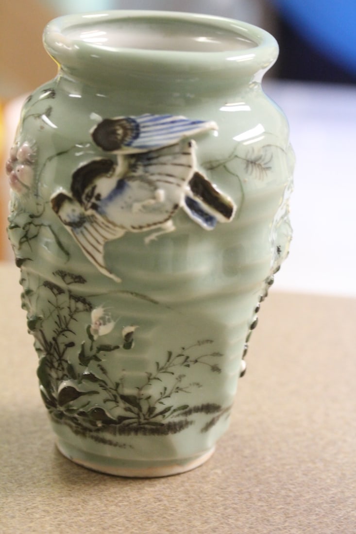An Antique/Vintage 3 Dimensional Celadon Vase: Chinese or Japanese - 6 5/8" tall