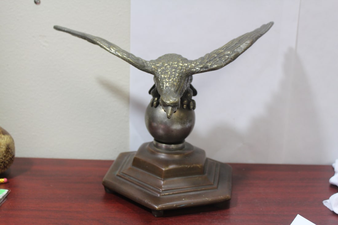 An Antique/Vintage Eagle: brass or bronze or metal - 13 3/8" wide