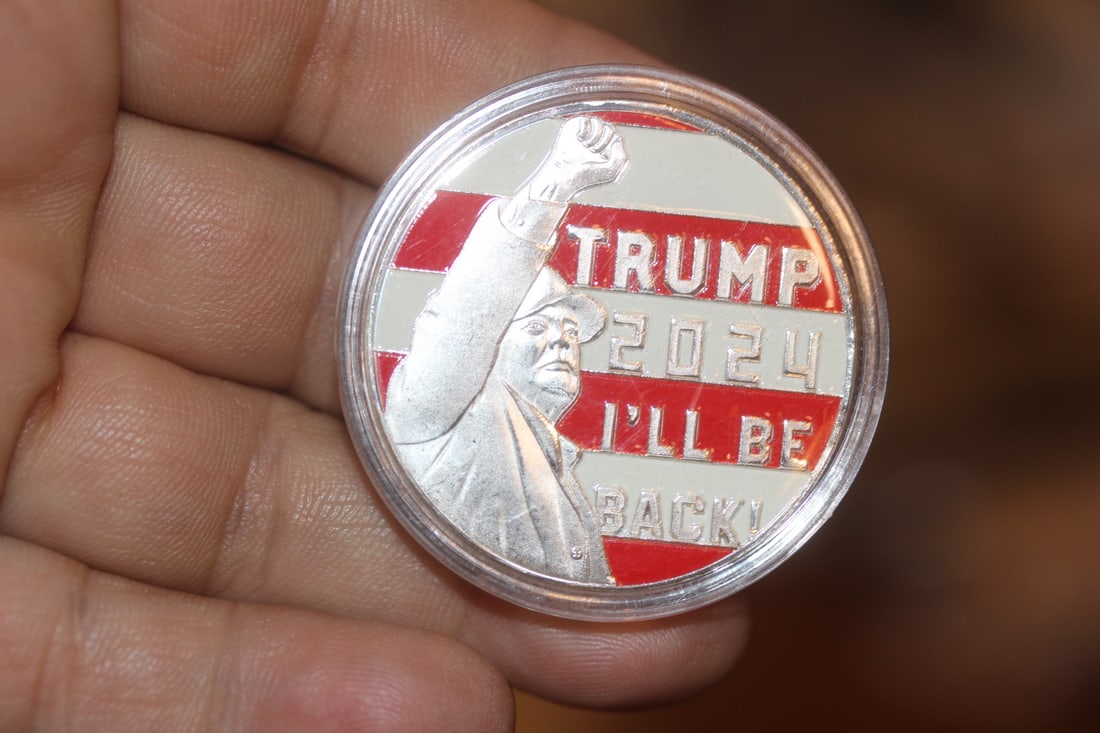 2024 President Trump Commemorative Coin: clad