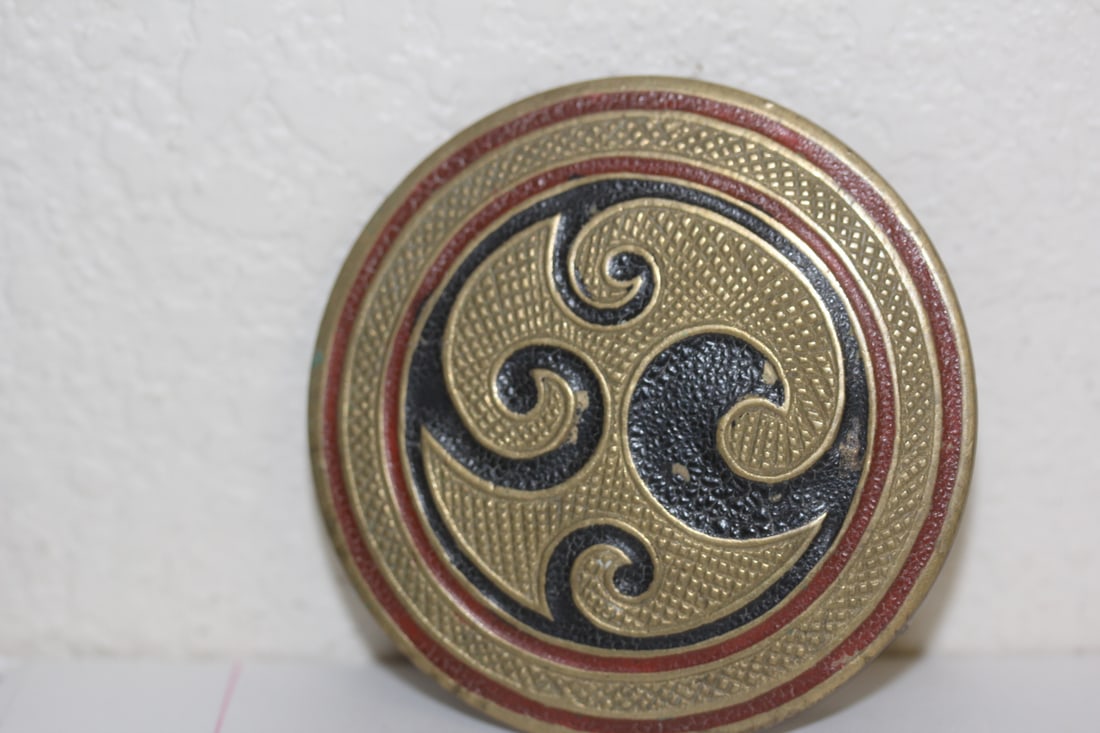 Vintage Belt Buckle: as shown