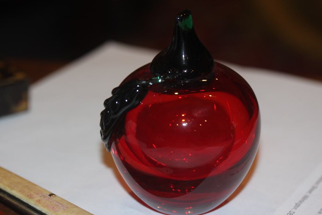 Red Glass Apple: 3 3/4" tall