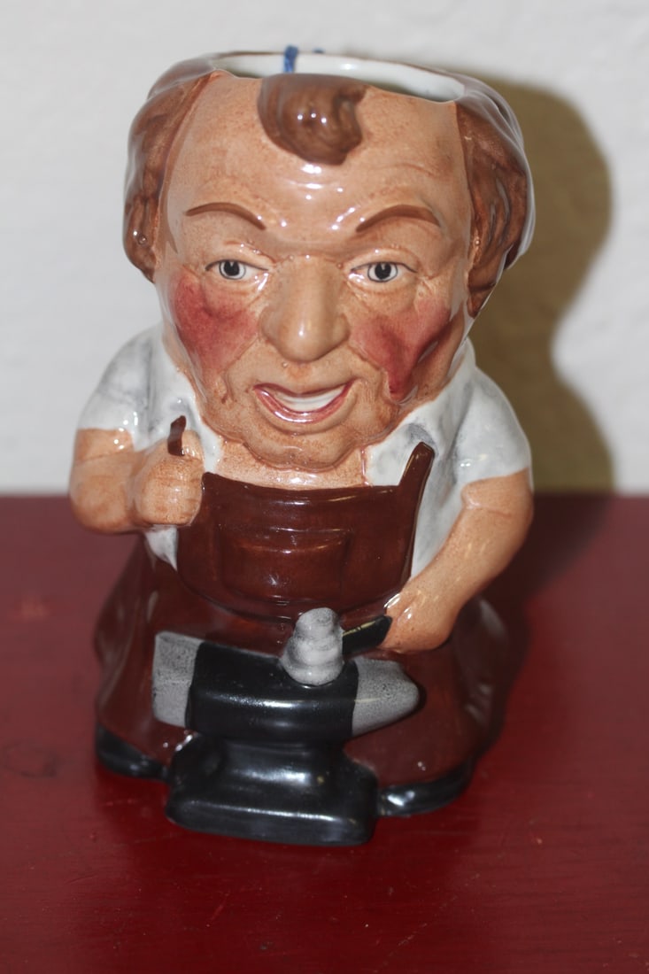Staffordshire Character Mug: 5 1/2" tall
