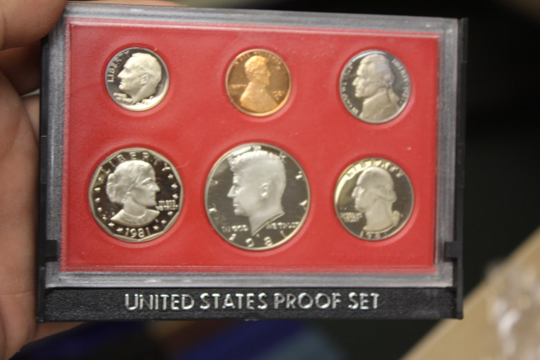 1981 US Coin Proof Set - 2