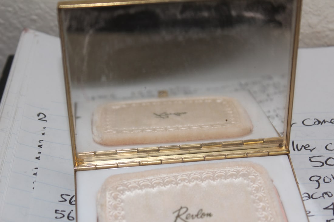 Revlon Compact - 4