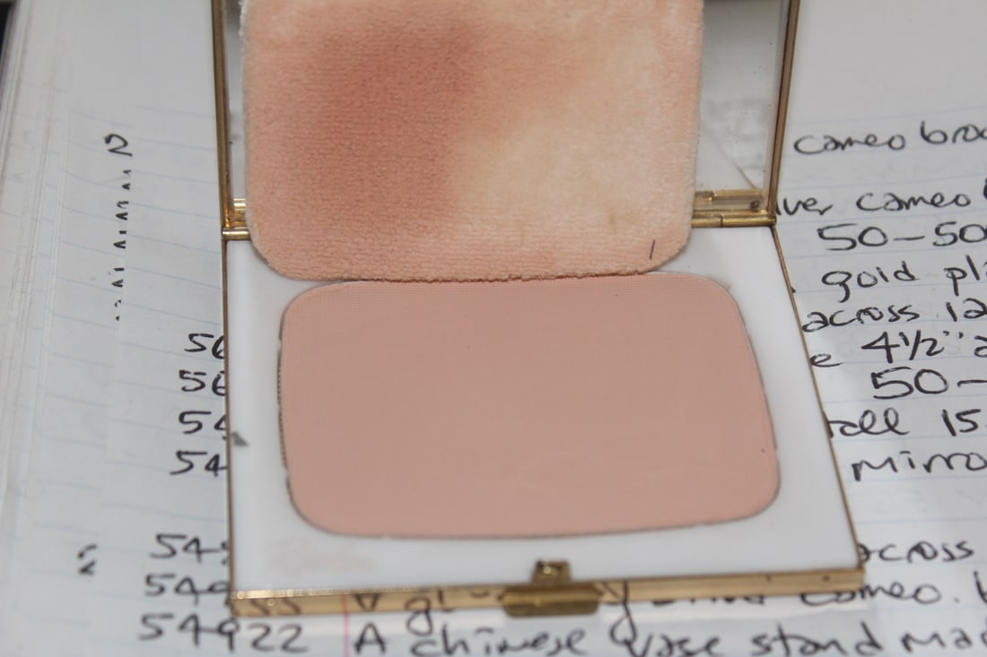 Revlon Compact - 5