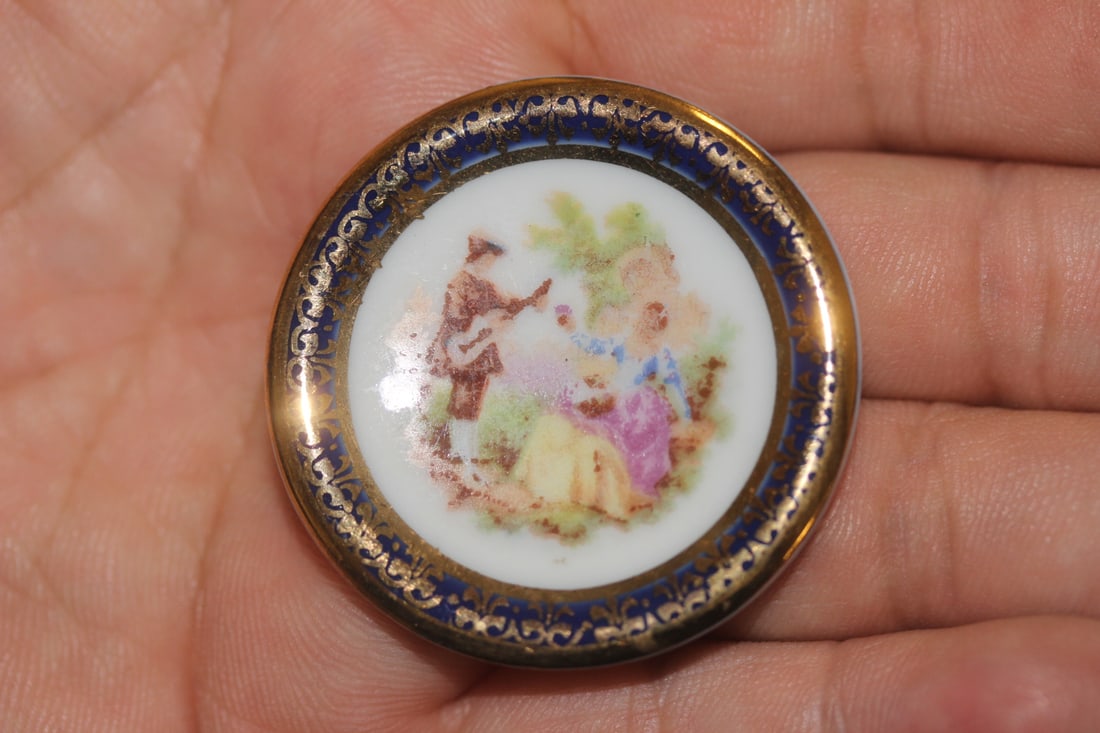 Miniture Limoges Plate: as shown
