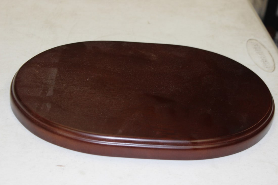 Flat Wood Stand: 11" long.