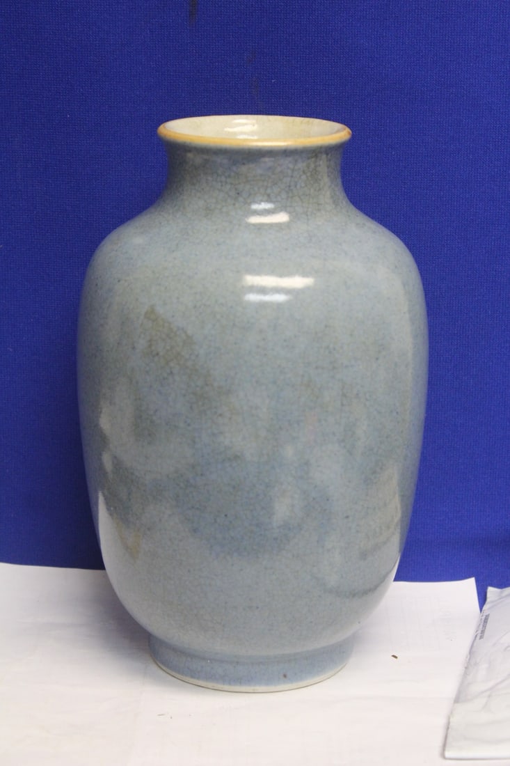 Antique Chinese Porcelain Robins Egg Colour Vase: 19th to 20th century - 9 inches tall