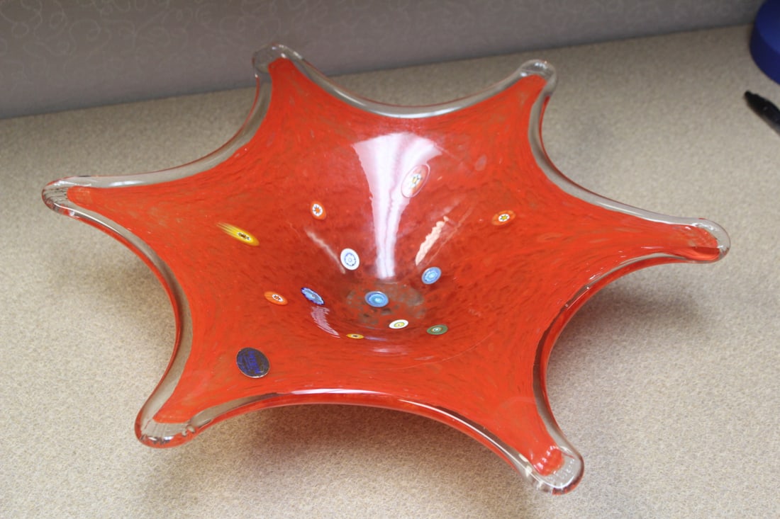 Murano Millifiori Artglass Bowl: 15 3/4" in diameter