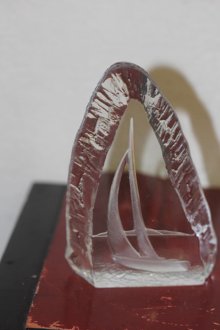 Nybro Sweden Crystal Sailboat Paperweight: 5 1/4" tall