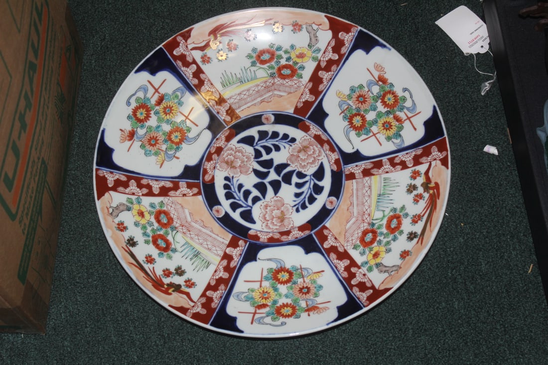 Antique Signed Imari Charger: porcelain - most likely 19th century - 18 1/4" in diameter