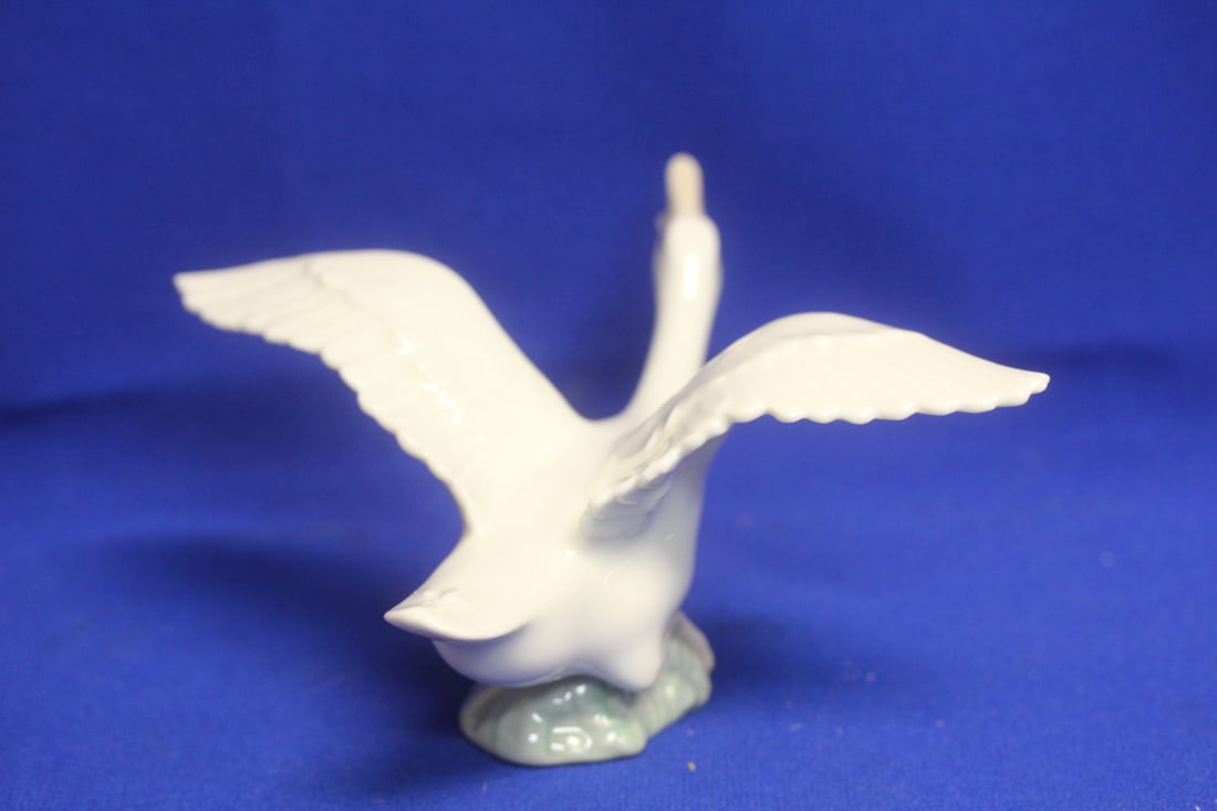 Lladro Duck - 2