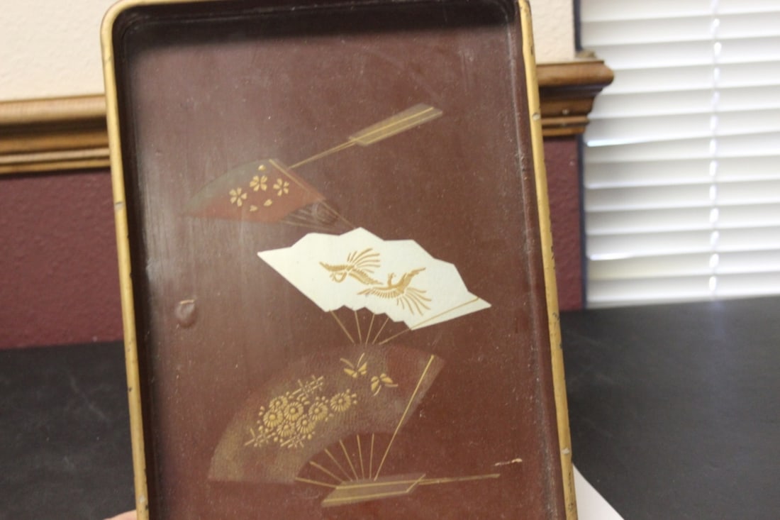 A Japanese Gold Lacuer Tray: Early 20th century - 12" x 8"