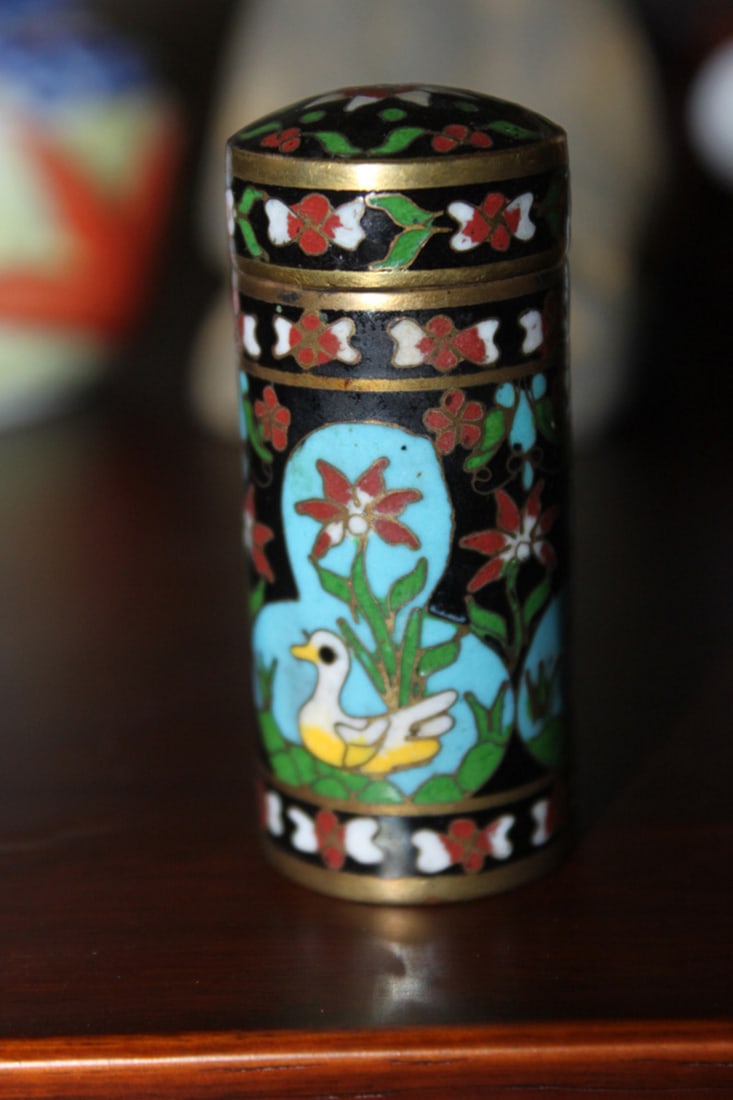 Antique/ Vintage Chinese Cloisonne Small Container: Tube cylinder container. From 19th / 20th century. Measures 2 1/4" tall.