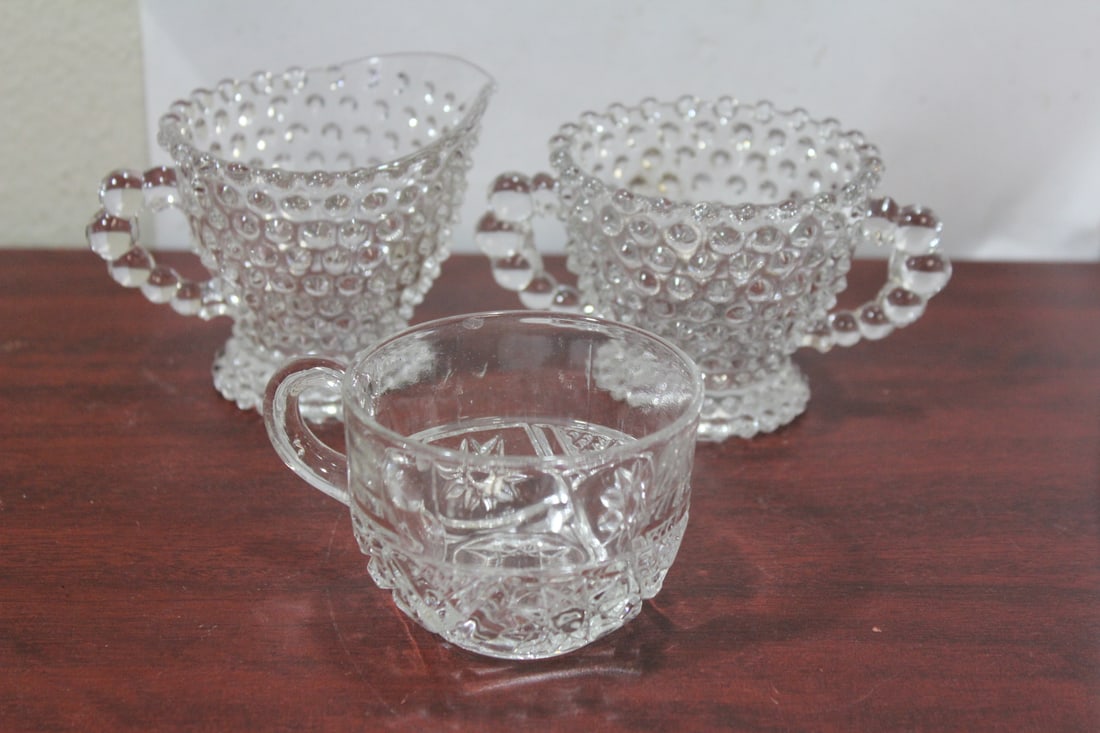 Lot of 3 Glass Articles: tallest= 3 1/8"