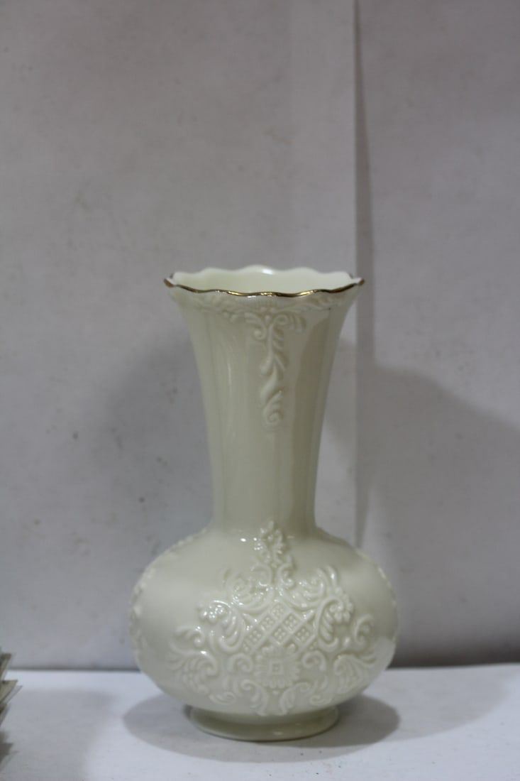 A Ceramic Vase: 7 1/4" tall