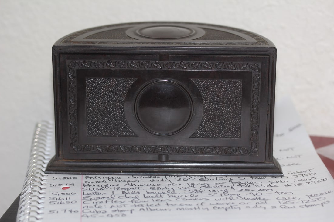 Old Bakelite / Plastic Humidor: 6 1/2" across