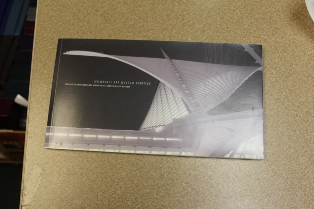 Milwaukee Art Museum Addition: softcover book