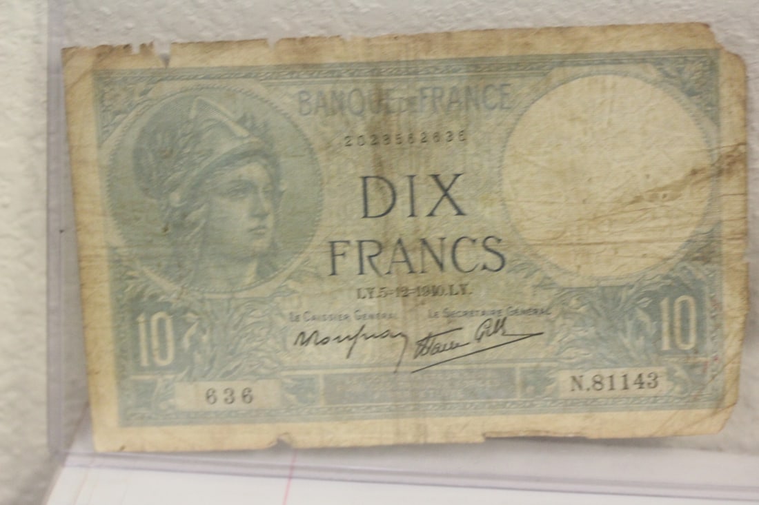 1941 Ten Francs Bank Note: as shown