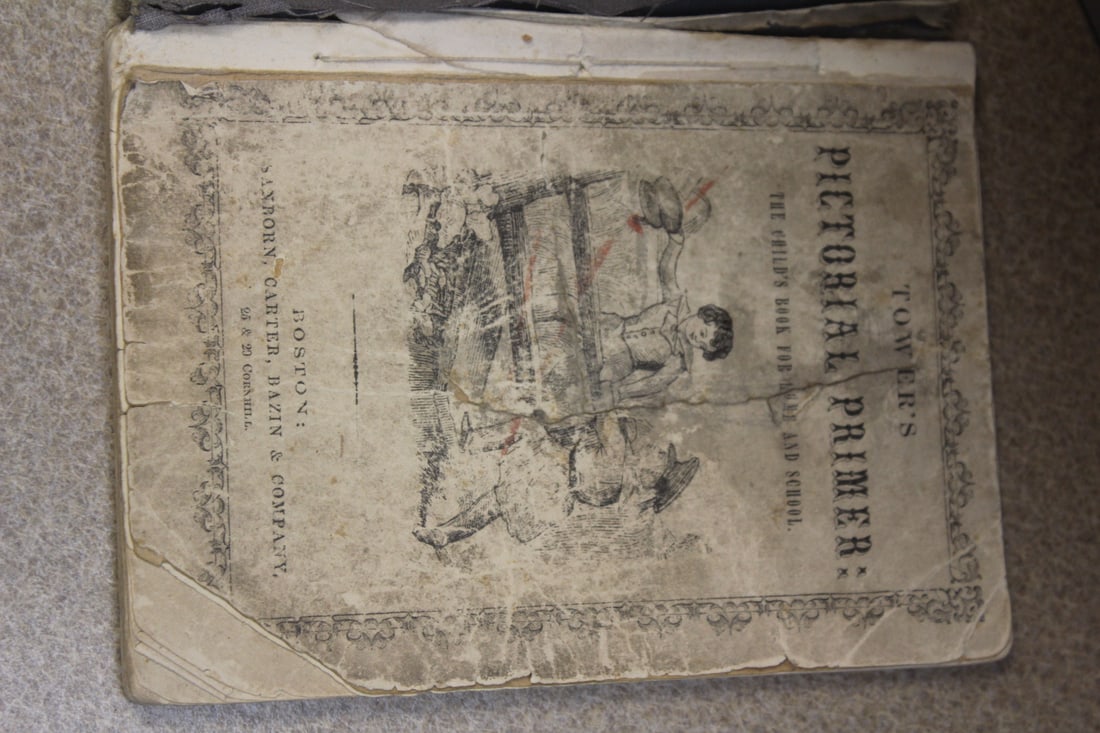 Rare 1856 Tower's Pictorial Primer (1 of 7)