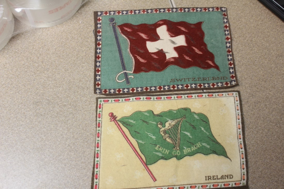 lot of 2 tobacco flags (cloth): 8" x 5 1/2"
