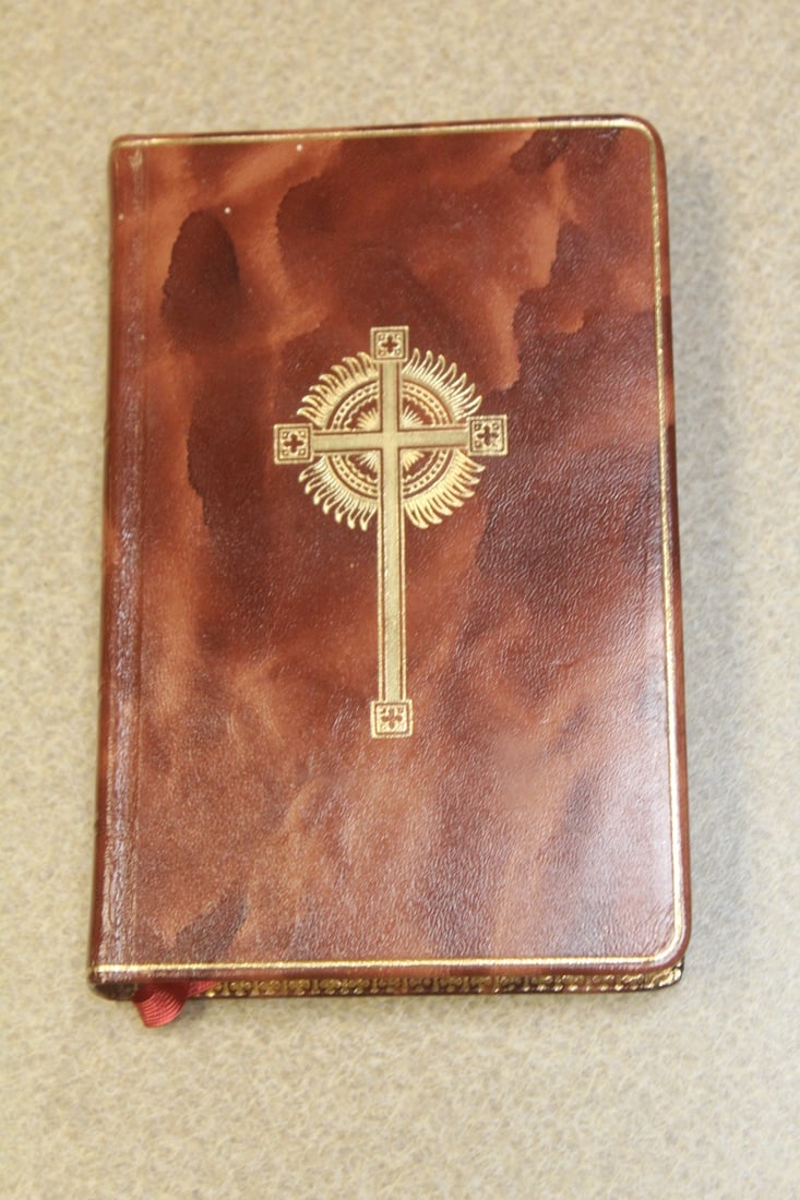Book Saint Joseph Sunday Missal: as shown