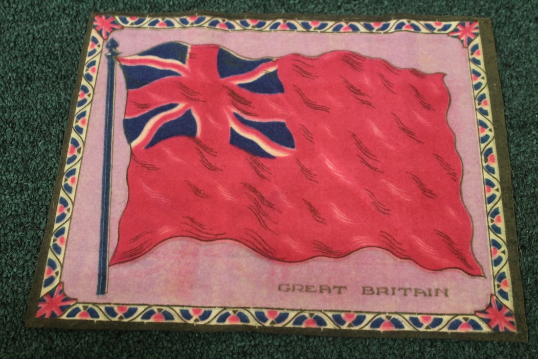 Vintage Tobacco Flag (1 of 2)