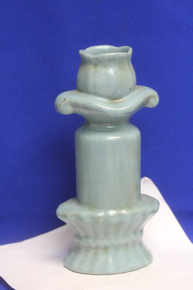 Robin's Egg's Glazed Vase: possibly oriental - 8 3/4" tall