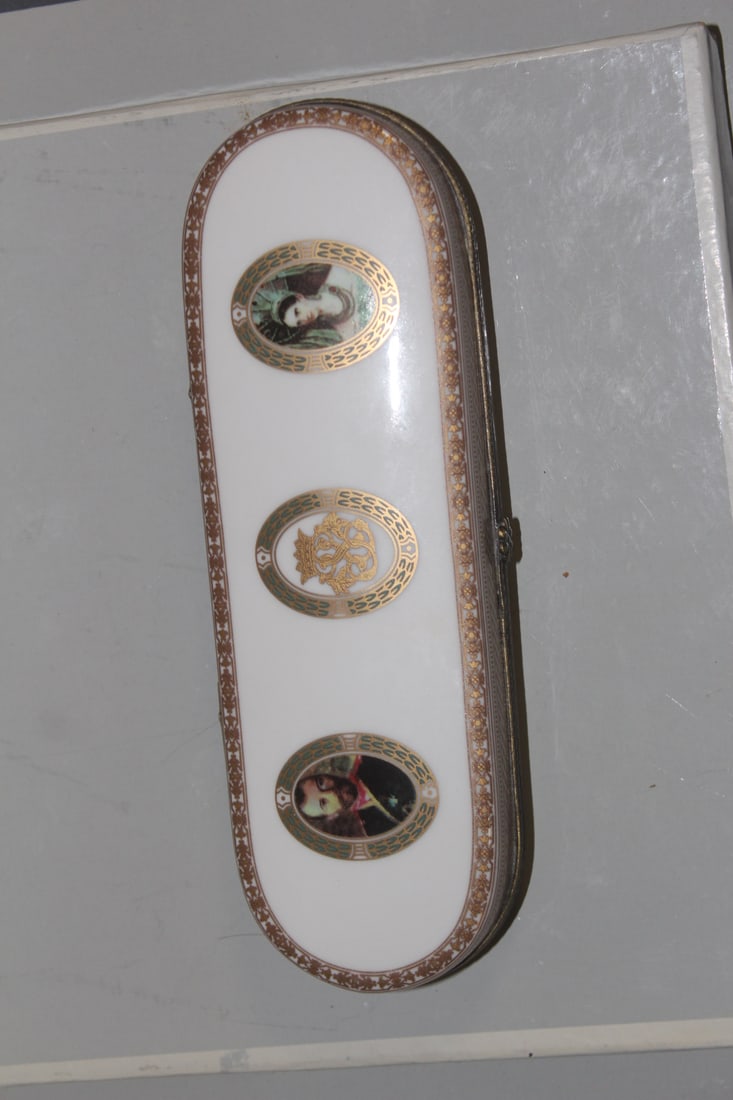 Russian Czar Long Porcelain Box: Royal family porcelain - 7 3/4" long