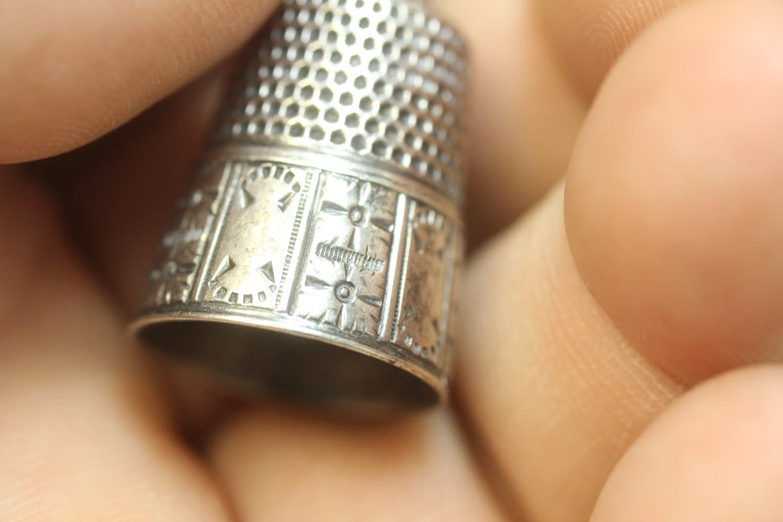 A Sterling Thimble - 5