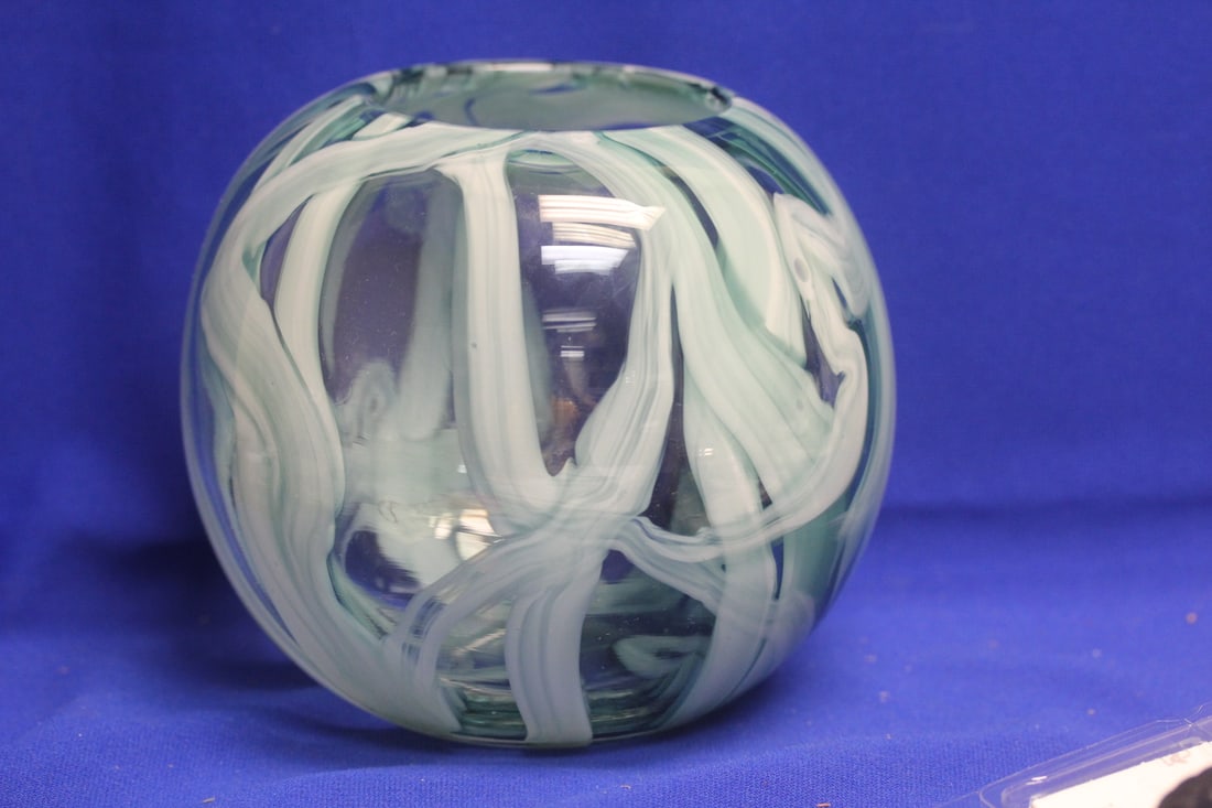 Artglass Bowl: 7 inches tall