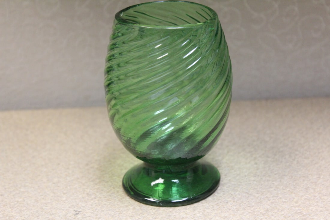 Green Glass tumbler: hand blown - 4 1/2" tall