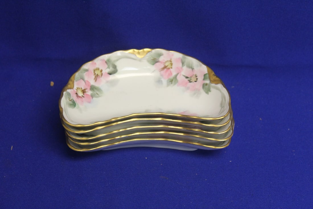 Set of 5 Austrian Nut Dishes: 6 inches across