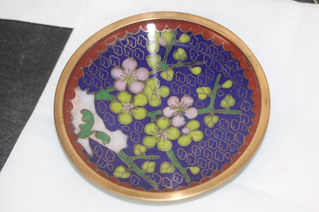 Chinese Cloisonne Small Dish: 4" in diameter