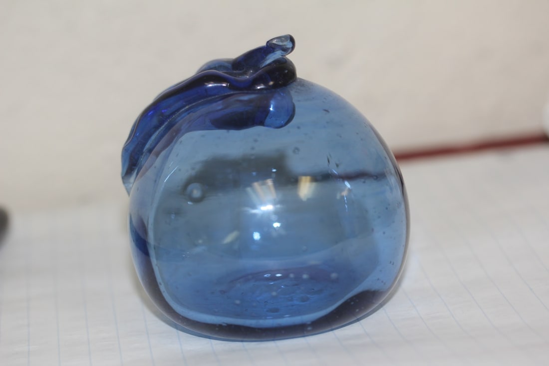 Cobalt Blue Art Glass Apple: 2 1/2" wide