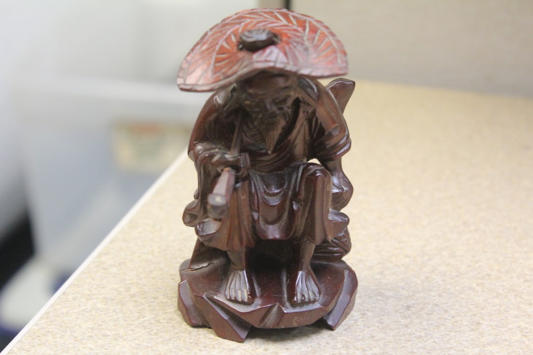 Oriental Carved Wooden Sage: old - 4 3/8" tall