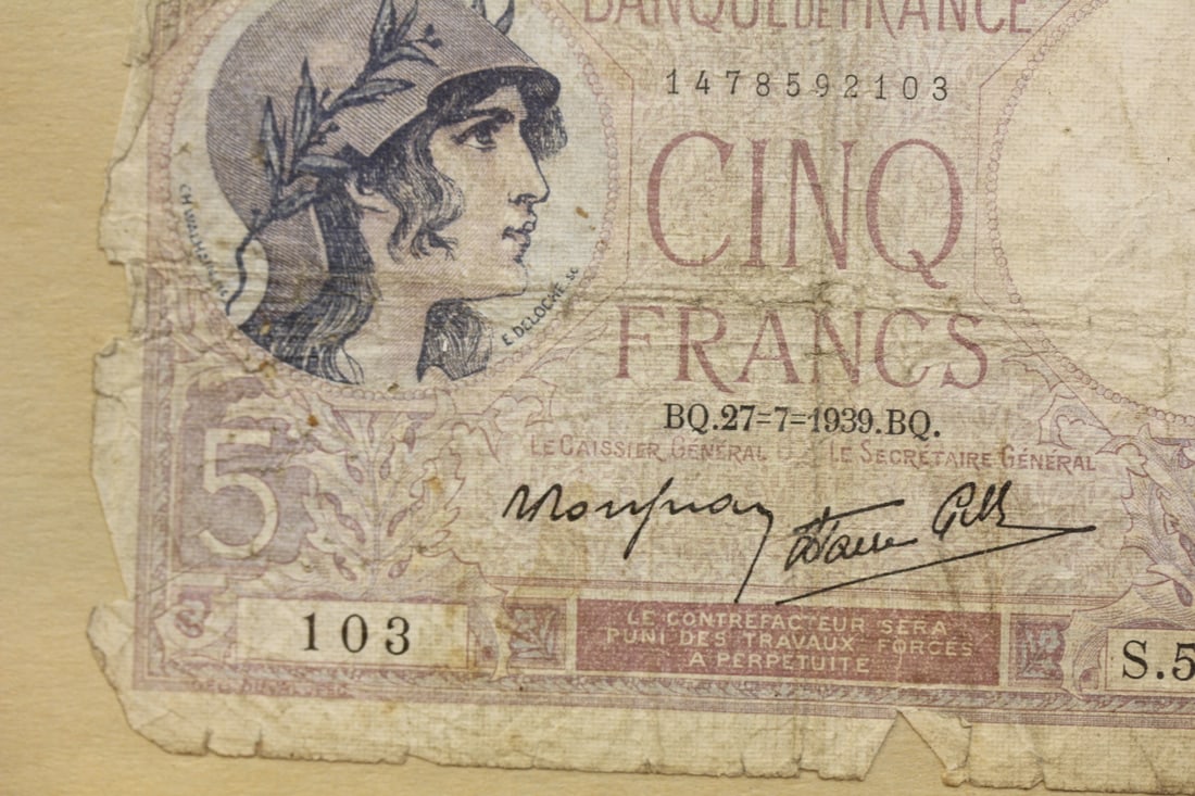 Framed 5 Cing Francs - 3