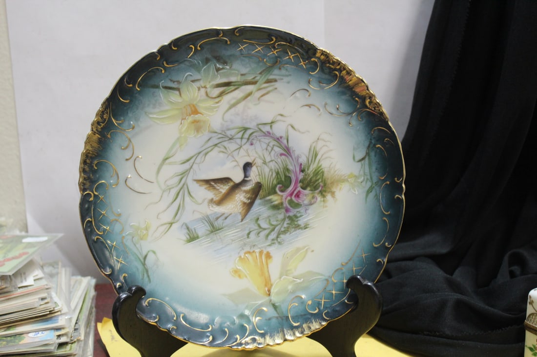An Austrian Ceramic Duck Plate: 8 7/8" in diameter