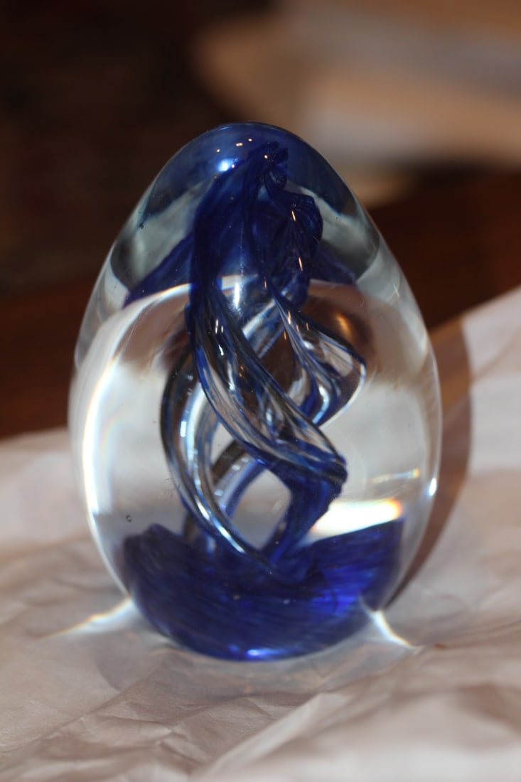 Art Glass Paperweight: 4 3/4" tall