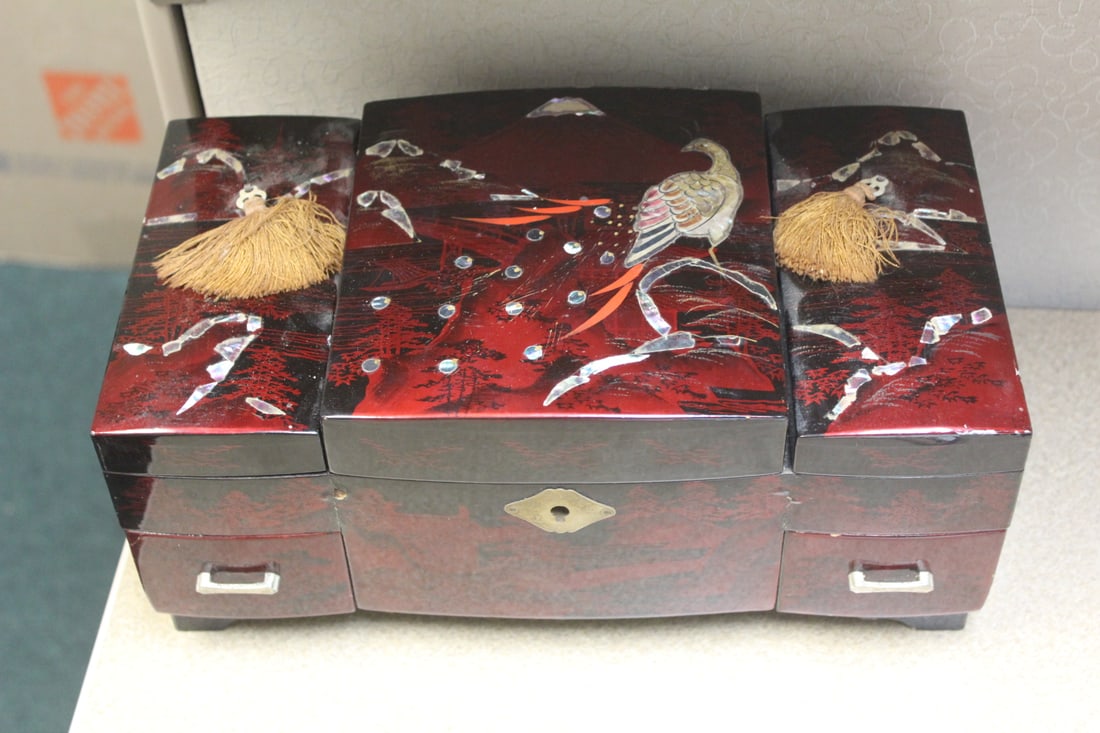 Vintage Japanese Lacquer Jewelry Box: inlaid - please note: minor losses, worn - not sure if music works or not - 12 3/8" wide