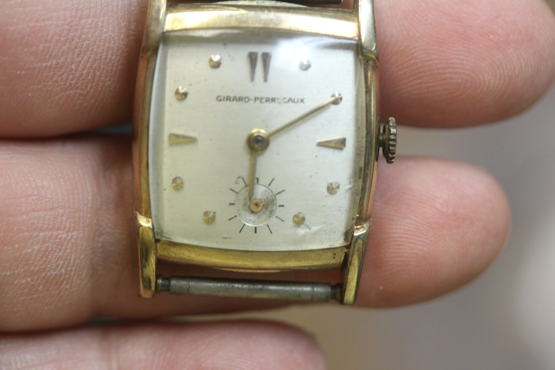 Girard Perregaux Deco Watch: mechanical - currently working - needs belt