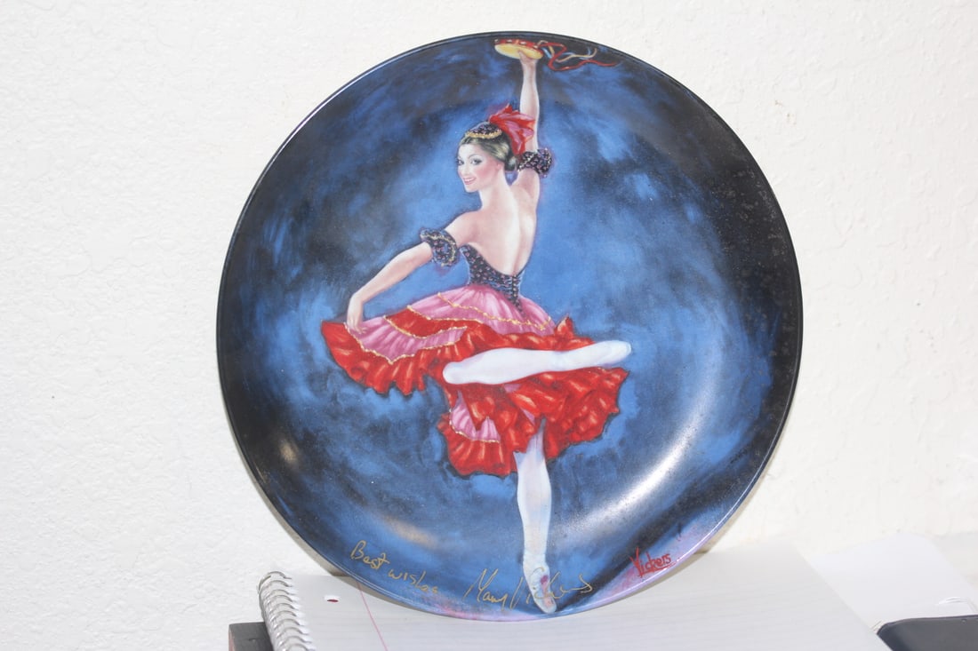 Collectors Plate by Vickers: signed - 8 3/8" in diameter